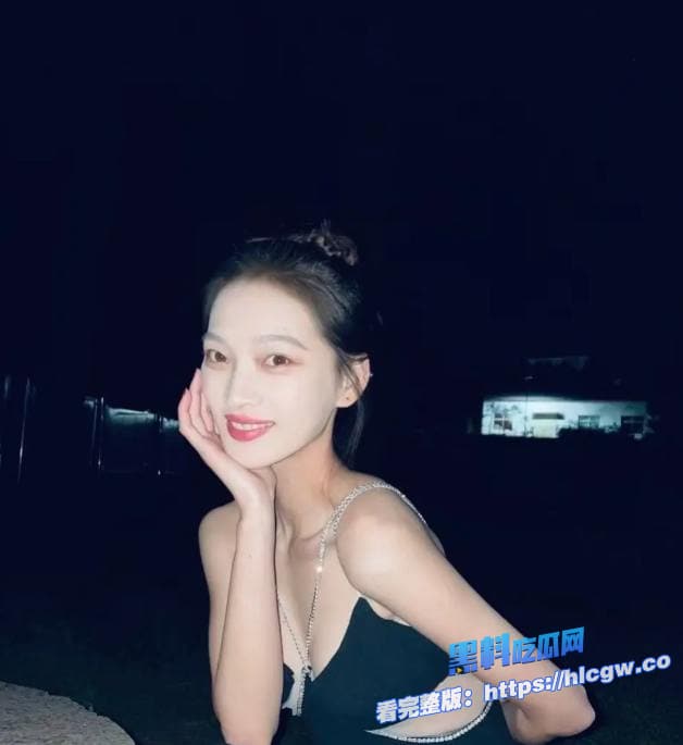 陈翔六点半 女演员王研e 陈翔六点半 女演员王研e