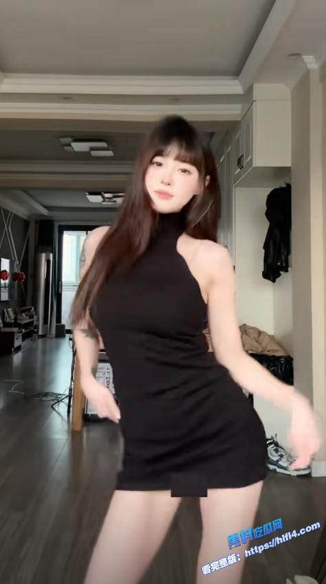 独家爆料 李兜兜 抖音百万粉丝电子厨娘已上线 早期自慰福利视频曝光水都拉丝了5