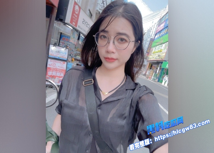 阿黑颜少女 海尔陛下 香港cos届小有名气福利姬最新作品来袭 可爱兔女郎极致诱惑 嫩穴自慰淫水犹如泉涌 让人大饱眼福! 2 阿黑颜少女 海尔陛下 香港cos届小有名气福利姬最新作品来袭 可爱兔女郎极致诱惑 嫩穴自慰淫水犹如泉涌 让人大饱眼福! 2