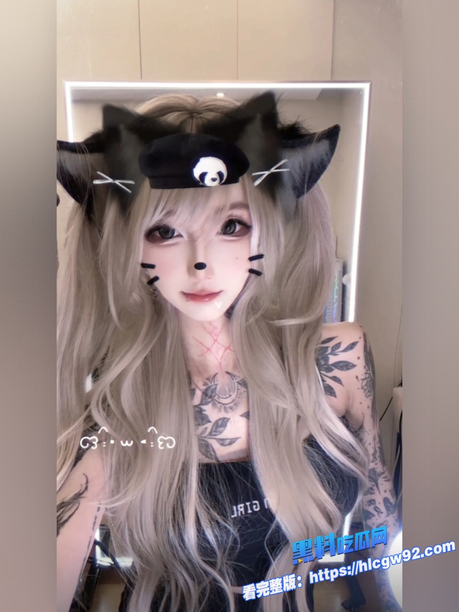 纹身精神小太妹露露 4