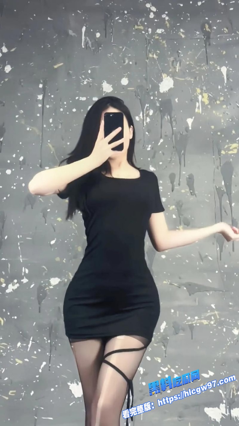 高中生儿子霸王硬上弓风骚后妈1