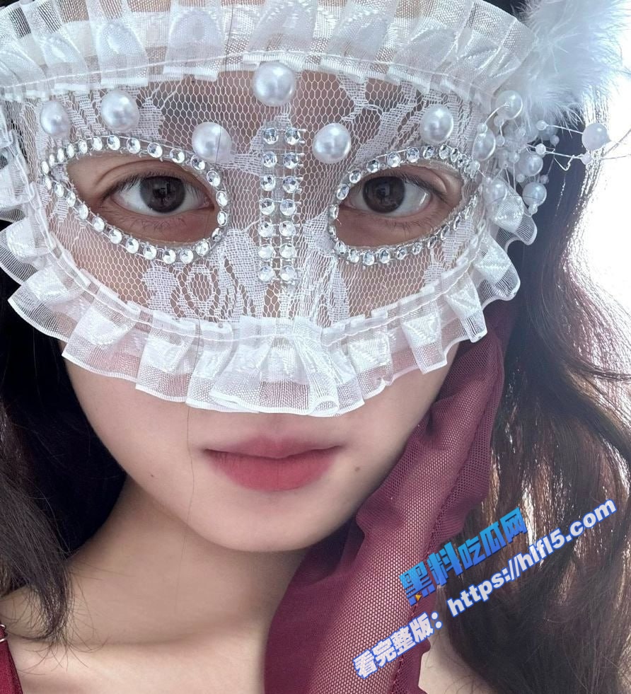 合肥某高校女大学生 自拍福利泄密 蜜桃臀特写合集 大玩自慰棒高潮喷水！1