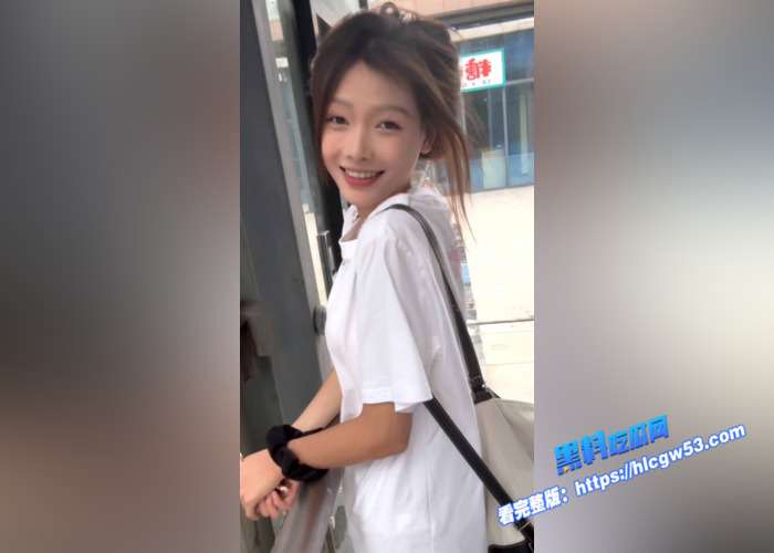 抖音47万粉丝网红 钟无艳 给金主自拍自慰视频流出 小嫩穴被手指疯狂蹂躏 淫水狂喷21 抖音47万粉丝网红 钟无艳 给金主自拍自慰视频流出 小嫩穴被手指疯狂蹂躏 淫水狂喷21