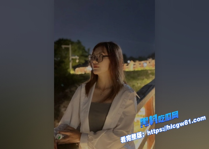 瓜友投稿河北保定干了老板小三是什么体验公司的美女财务眼镜大骚货随便撩下就上我床了离职了曝光一下露脸噢 图2 瓜友投稿河北保定干了老板小三是什么体验公司的美女财务眼镜大骚货随便撩下就上我床了离职了曝光一下露脸噢 图2