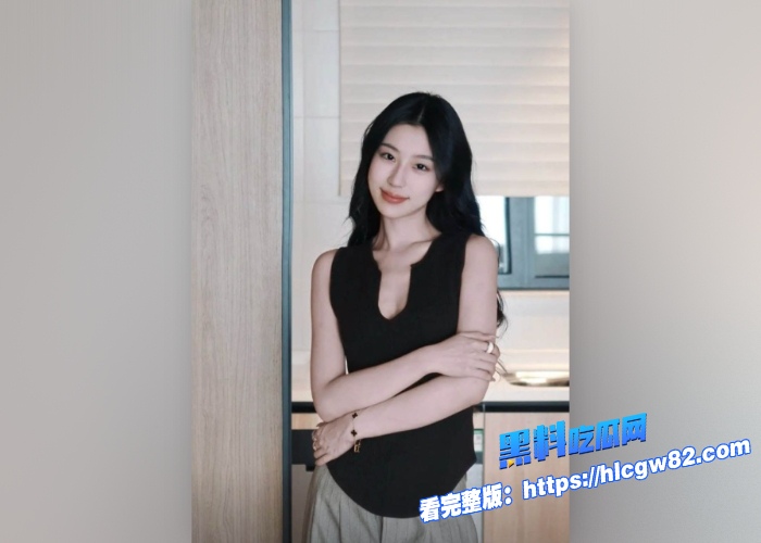 抖音高颜值模特网红木子李与富二代酒店约炮视频曝光男主一边看比赛一边让女主口交内射清纯的外表下私下这么快活 图5 抖音高颜值模特网红木子李与富二代酒店约炮视频曝光男主一边看比赛一边让女主口交内射清纯的外表下私下这么快活 图5