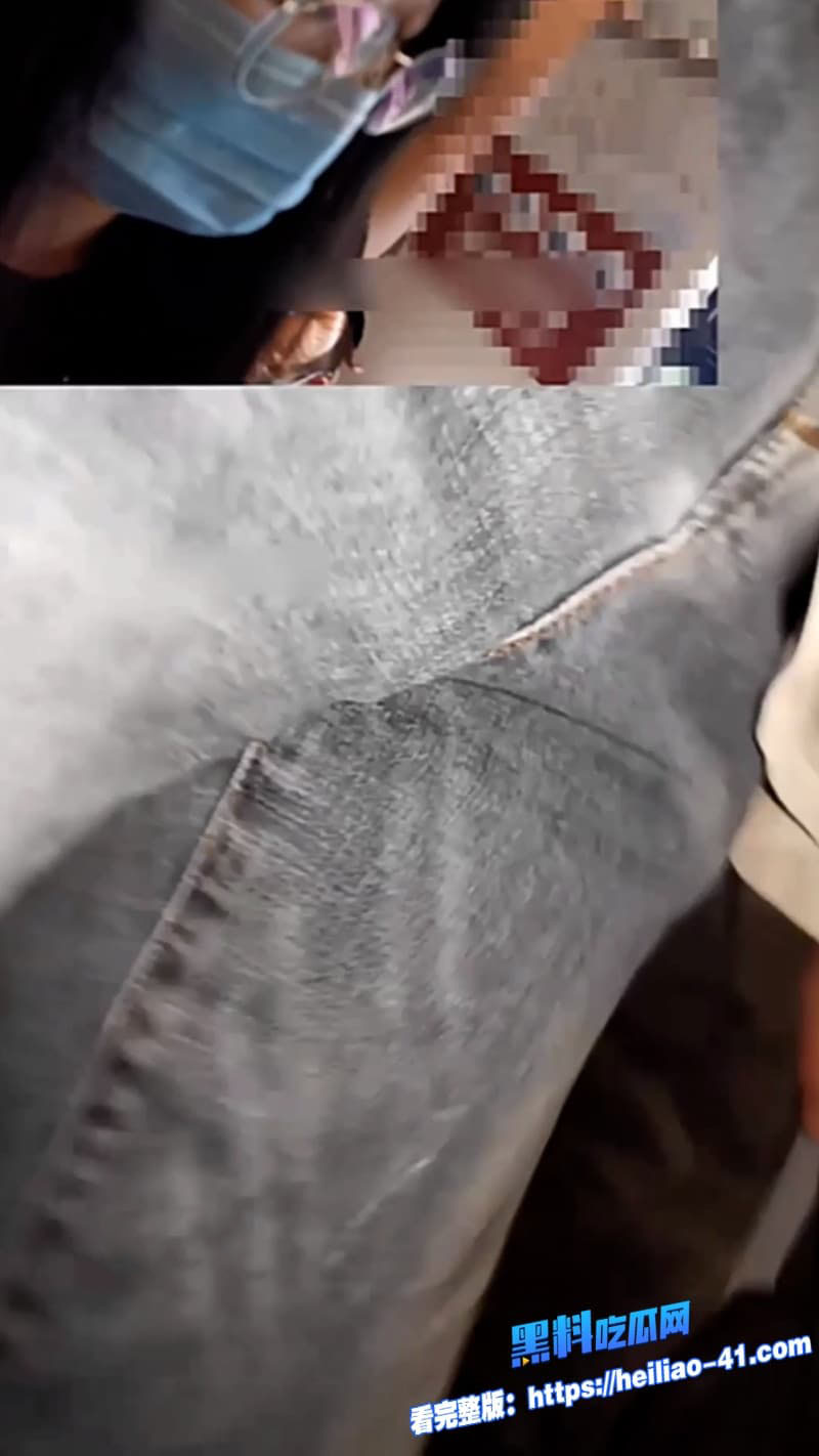 真实街射视频高颜值巨乳小骚货地铁口被偷拍下面最后直接顶臀街射到路人身上发现之后还闻了一下8 真实街射视频高颜值巨乳小骚货地铁口被偷拍下面最后直接顶臀街射到路人身上发现之后还闻了一下8