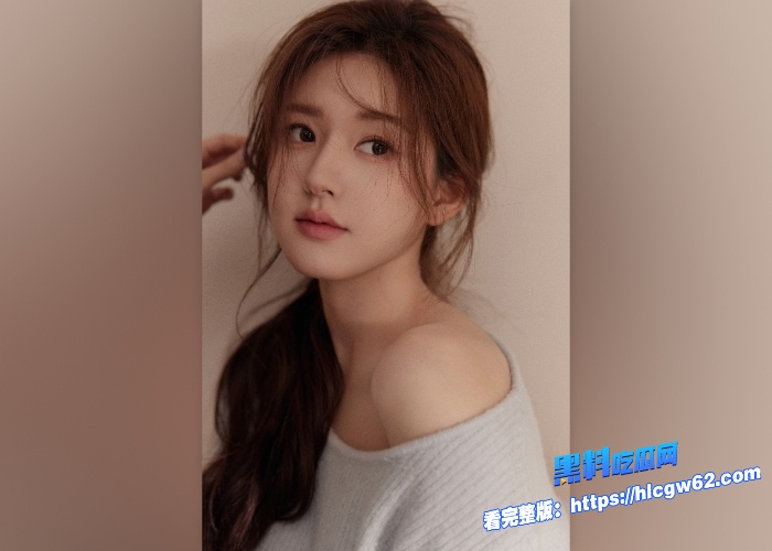 内娱顶流小花赵露思黑丝超性感情趣内衣诱惑家中男友做爱女上位乘骑榨精极其主动极其骚1