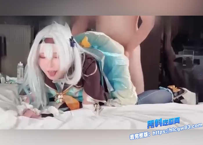 白毛精灵小萝莉和男友在酒店做爱被大鸡巴操的吐舌头翻白眼女上骑乘位疯狂享受男友的鸡巴《cos软妹》图 6