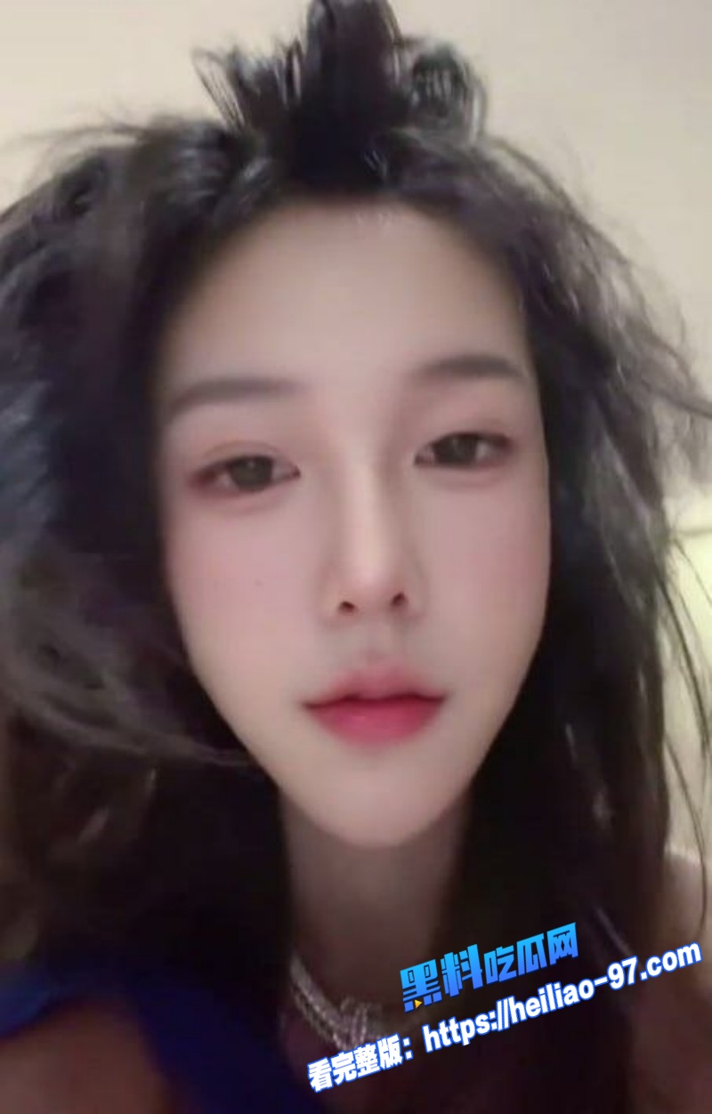 抖音百万粉丝高颜值网红七七大魔王私人定制反差婊视频合集曝光9
