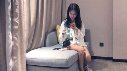 网约高端外围小姐姐，苗条清纯温柔乖巧听话花式啪啪娇喘不断 封面