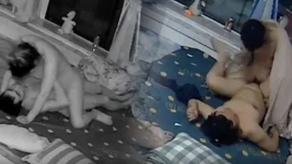 监控泄密年轻夫妻晚上做爱发现忘记关摄像头 全集 封面