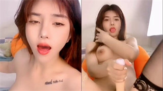 黑丝熟女开播诱惑自慰流白浆 封面