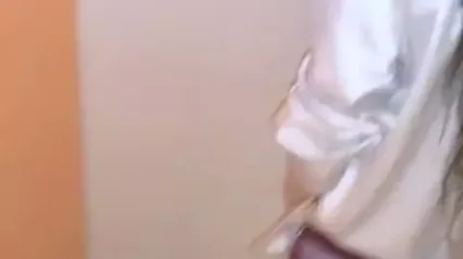 2020,09,05‖厕所‖休闲装牛仔裤‖平底鞋‖挑战商场男厕所啪啪，粉嫩酥胸蜂腰细臀，紧张刺激高潮迭起 封面