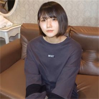 美女太过敏感 稍微身体一接触就流淫水呻吟 封面