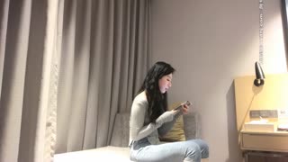 小宝寻花重金约操高端外围，极品白虎一线天，御姐丝袜高跟大长腿，舌吻调情花式啪啪 封面