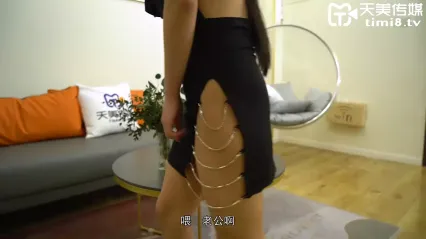 TM0094-寂寞少妇自慰 引诱小偷无套颜射-刘可馨 封面