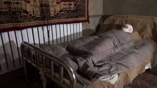 禅狱工作室-抗拒者系列之死人床，美女模特美早子束缚皮鞭炮击伺候 封面