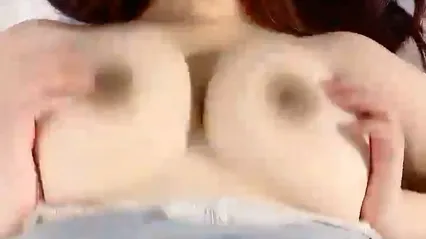 极品大奶女模特全程露脸大秀啪啪直播，温柔的舔弄大鸡巴，让大哥压在身下爆草抽插奶子乱晃精彩刺激射了一逼 封面