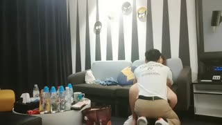 91沈先森找外围，短裙甜美妹子被操哭，粉嫩鲍鱼清晰可见，太大妹子被操的受不了 封面