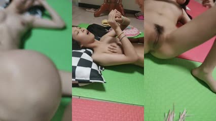混乱的女同姐妹花现场直播大秀，好几个小姐妹全程露脸精彩大秀 封面