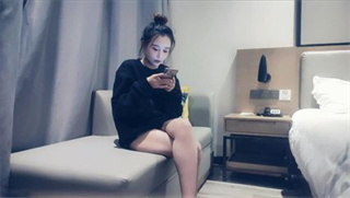 快手网红高端外围场，明星脸00后小姐姐，甜美温柔身姿曼妙，角度专业体力过人 封面