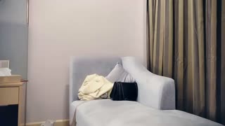高颜大奶小姐姐 内裤都湿了 身材苗条逼毛浓密 在沙发被小哥各种姿势爆操 封面
