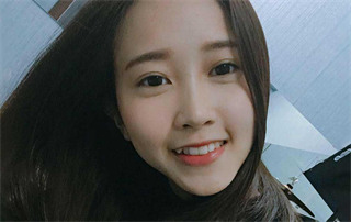 传媒大学美女与男友性爱视频流出 封面