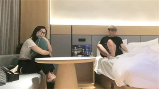 最近泡良成果，清纯大三学妹，酒店啪啪尽情享用良家诱人胴体 封面
