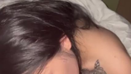 深圳顶级反差婊女神 李妍 真实露脸跪舔口交男友巨屌 被抽插骚逼高潮喷水叫喊爸爸 淫荡姿态私拍视频泄密外流 封面