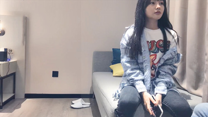 约操高颜值超嫩妹纸啪啪_情趣爆裂黑丝唯美姿势啪啪 封面