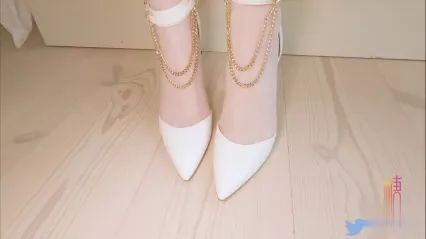 堕落日记2：穿婚纱的新娘达到高潮yuzukitty 封面