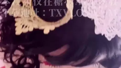 极品网红美少女小余剧情新作-为了吸粉出卖肉体的洛丽塔 COS啪啪深喉 封面