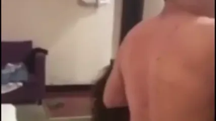 捉奸-老婆带着一帮老娘到宾馆捉奸 封面