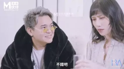 中国新抽插谢谢阿凡 蔣佑怡 夜夜 封面
