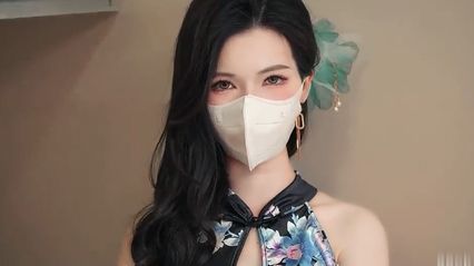 高颜值御姐福利姬 狐不妖 穿着性感黑丝旗袍扮演江南淫荡少妇勾引男人用大肉棒插入自己骚穴 封面