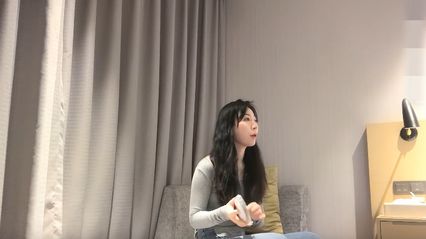 小宝探花 重金约操高端外围，极品白虎一线天 御姐丝袜高跟大长腿 舌吻调情花式姿势抽插骚逼 封面