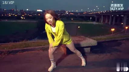JVID 色色的健身教练把正在运动的雅捷少女弄到卫生间操翻了 封面