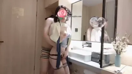小少妇果儿气剧情新作-制服女秘书的呻吟吟为了让老板满意主动骑乘卫生间操操到床上 封面