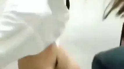 群P淫乱KTV学生无套群P 封面