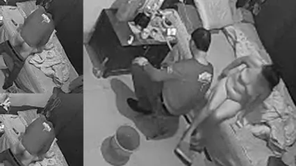 监控泄密啪啪之前上厕所插入后会比较香吗 全集 封面