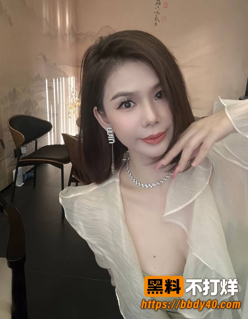 潮汕女网红叶哈哈 8