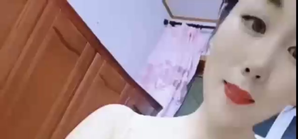 z抖音 FEI 白嫩少妇福利小视频