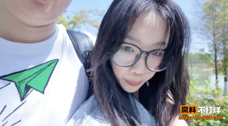 泰洋新居白虎小妹6