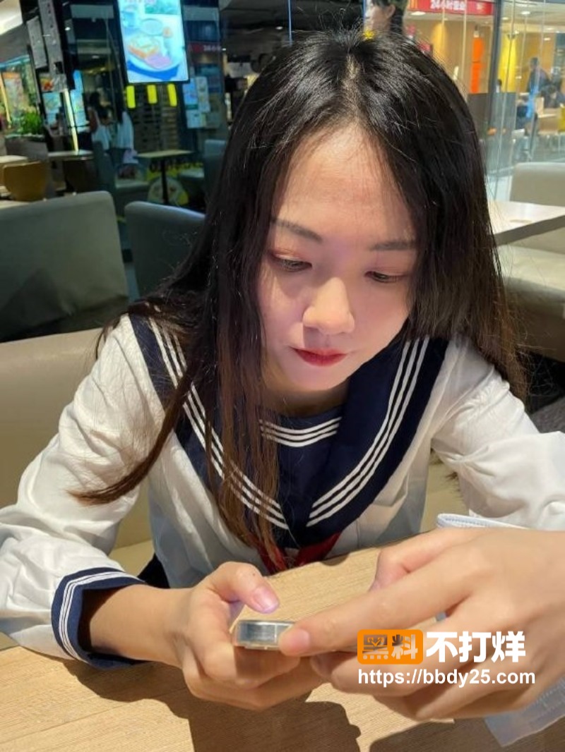某三甲医院极品反差婊护士吴新园90