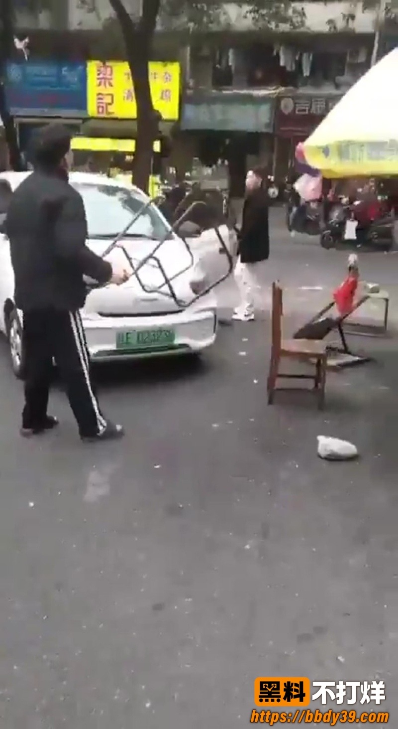 广西蔬菜市场冲突7
