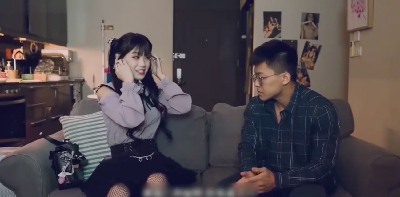 女神学生约炮惊爆眼球 约炮约出感情一天不操就浑身难受 没钱撸网贷也要继续操!