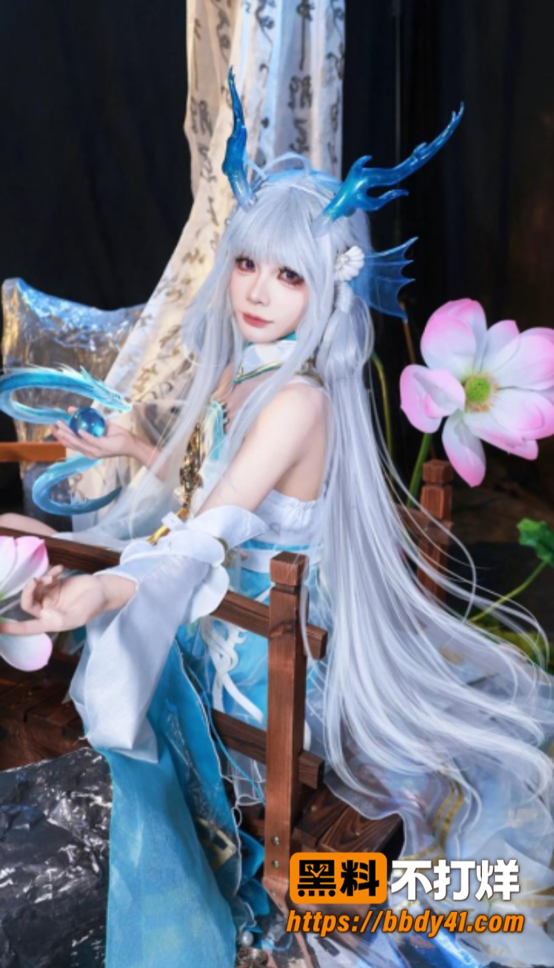 西施cos月月宝宝自慰3