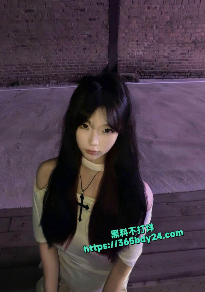 承德医学院05级冰山妖姬李静私拍乍泄 3