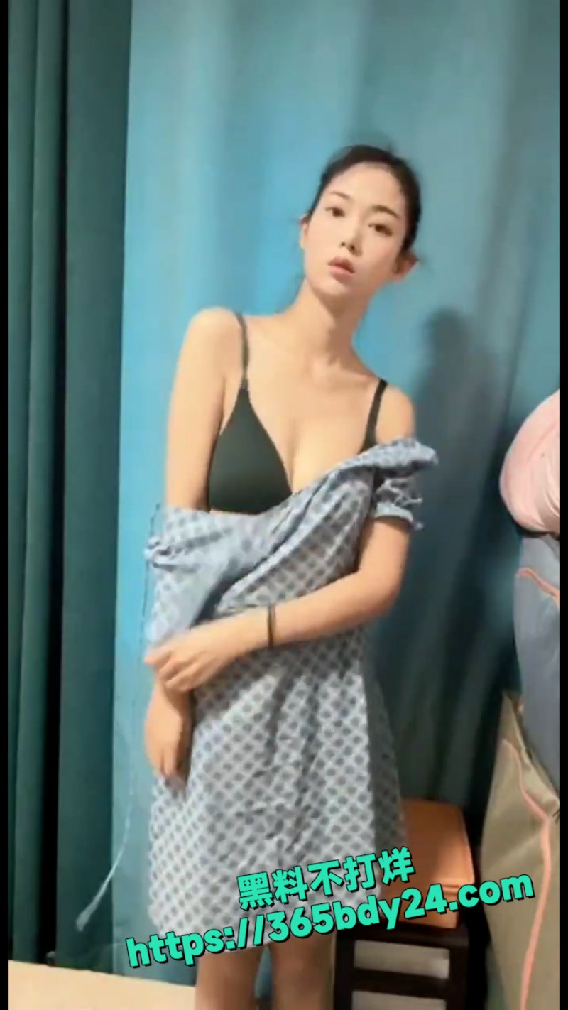 云南高校学生妹 16