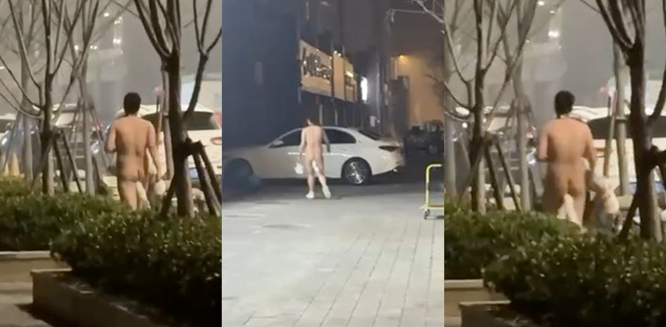 深夜一男子赤身裸体逛街买东西 肛门还插着一条尾巴 实在太辣眼睛!